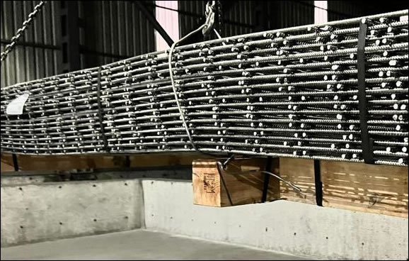 Black wire steel bar welded mesh non galvanized finish 100mmx200mmx5.8mm