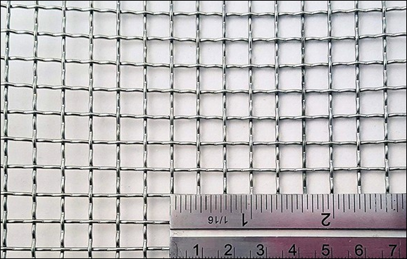 High carbon steel wire mesh made of pre-crimped wire
