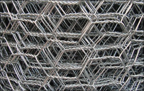 Electric galvanized mesh, hexagon hole, 3/4" opening