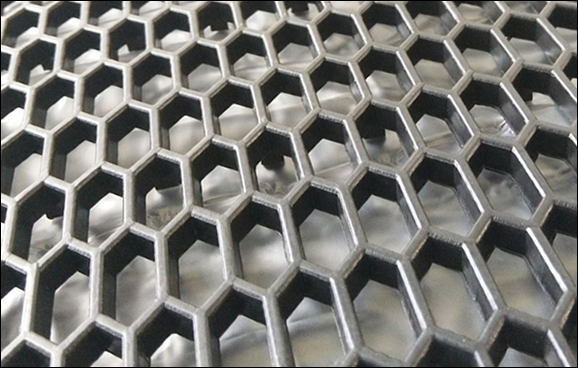 Cold rolled expanded hexagonal mesh for auto filter parts