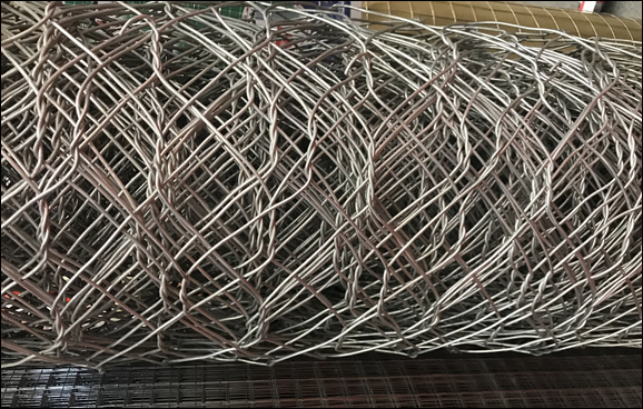 Wire mesh zinc coated galvanised before weave